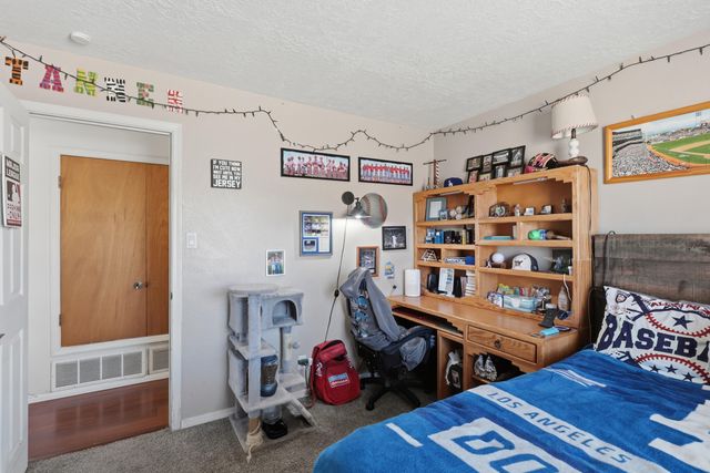 1650 El Dorado Loop, Bosque Farms, NM 87068