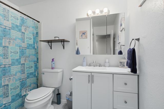 1650 El Dorado Loop, Bosque Farms, NM 87068