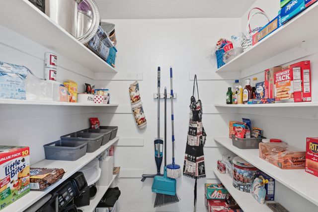 1650 El Dorado Loop, Bosque Farms, NM 87068