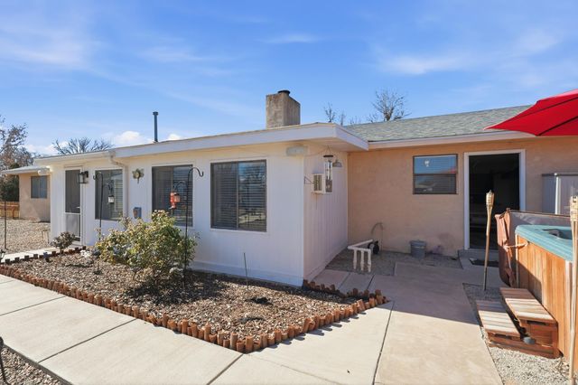 1650 El Dorado Loop, Bosque Farms, NM 87068