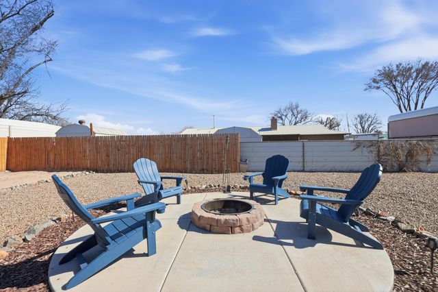 1650 El Dorado Loop, Bosque Farms, NM 87068