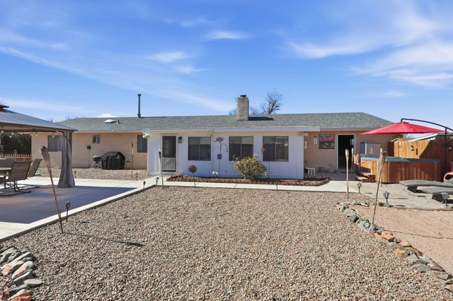 1650 El Dorado Loop, Bosque Farms, NM 87068