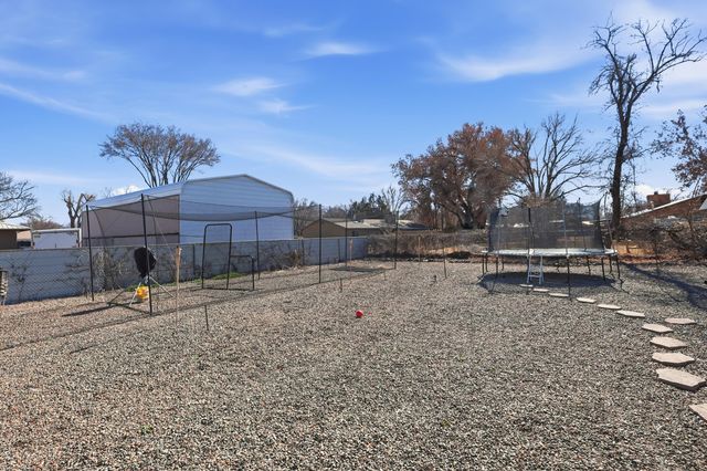 1650 El Dorado Loop, Bosque Farms, NM 87068