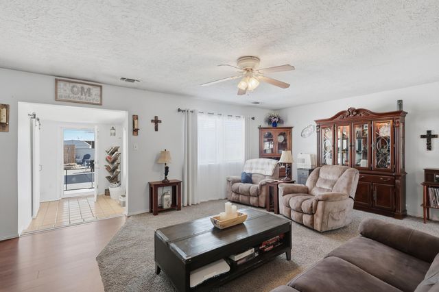 1650 El Dorado Loop, Bosque Farms, NM 87068