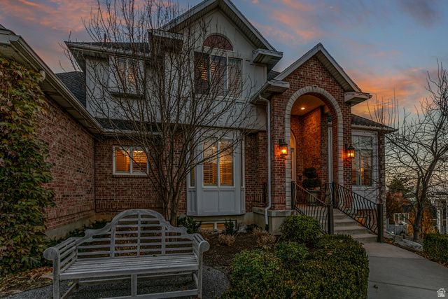 634 S MOUNTAIN VIEW CIR, North Salt Lake, UT 84054