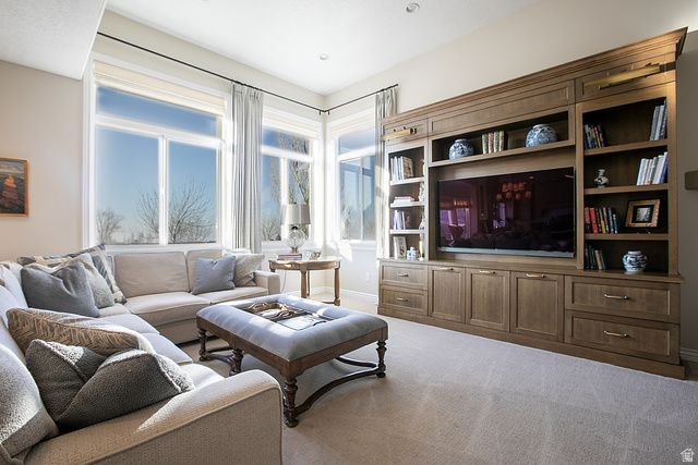 634 S MOUNTAIN VIEW CIR, North Salt Lake, UT 84054