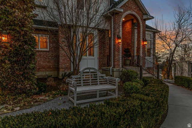 634 S MOUNTAIN VIEW CIR, North Salt Lake, UT 84054