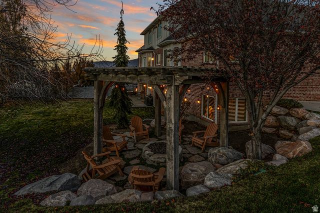 634 S MOUNTAIN VIEW CIR, North Salt Lake, UT 84054