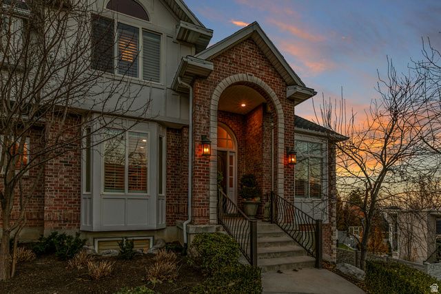 634 S MOUNTAIN VIEW CIR, North Salt Lake, UT 84054