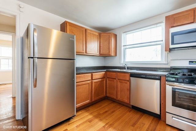 4232 W Nelson Street 1, Chicago, IL 60641
