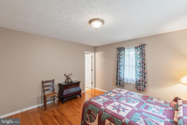 201 WOODRIDGE LN, Winchester, VA 22603