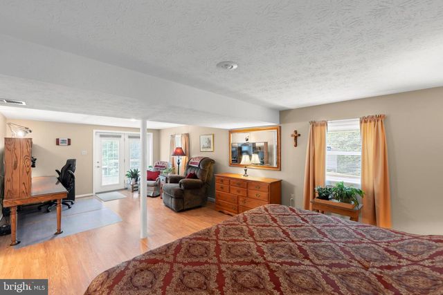 201 WOODRIDGE LN, Winchester, VA 22603