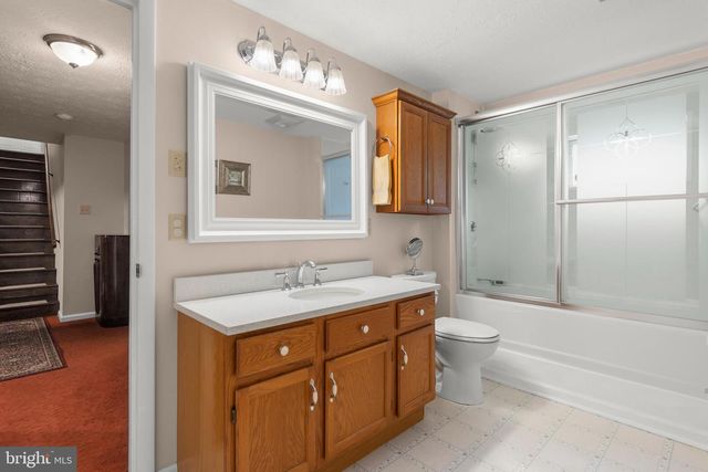 201 WOODRIDGE LN, Winchester, VA 22603