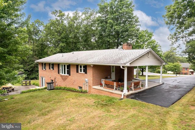 201 WOODRIDGE LN, Winchester, VA 22603
