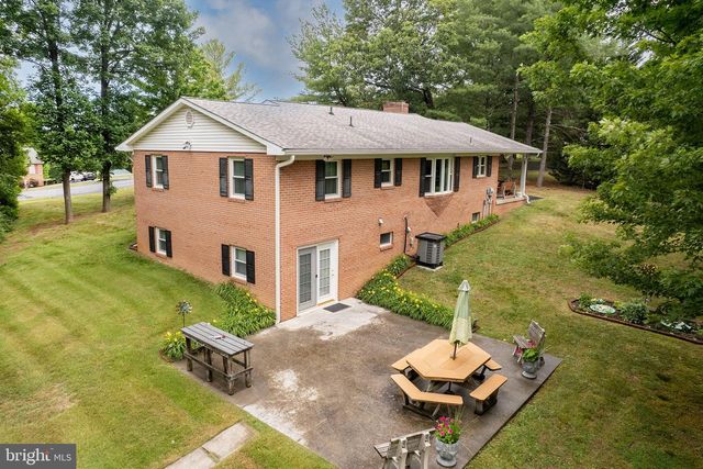 201 WOODRIDGE LN, Winchester, VA 22603