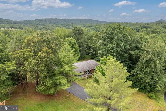 201 WOODRIDGE LN, Winchester, VA 22603