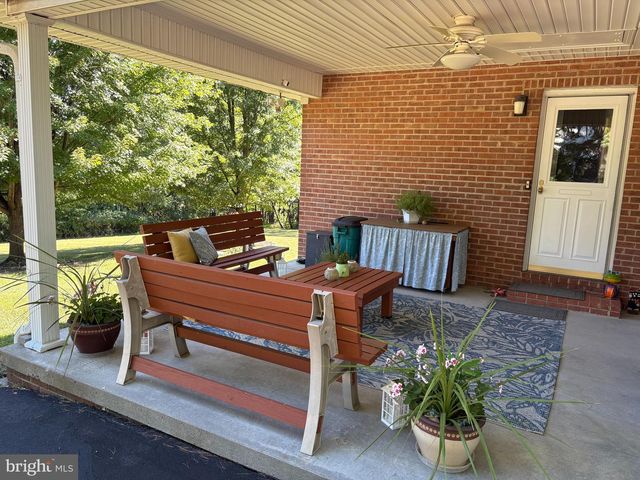 201 WOODRIDGE LN, Winchester, VA 22603