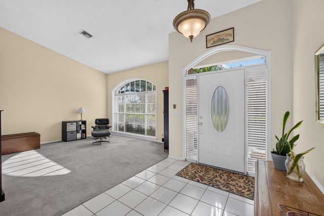 1011 WOODFIELD Circle, Palm Beach Gardens, FL 33418