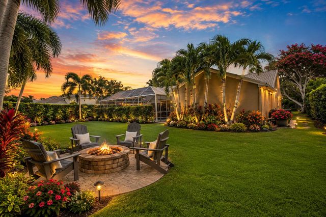 1011 WOODFIELD Circle, Palm Beach Gardens, FL 33418