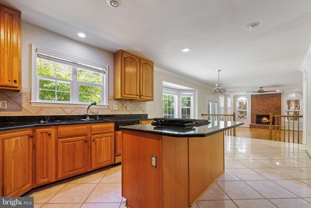 103 CROSS FOXES DR, Fort Washington, MD 20744