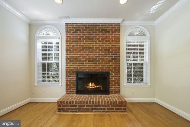 103 CROSS FOXES DR, Fort Washington, MD 20744