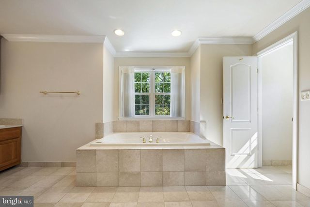 103 CROSS FOXES DR, Fort Washington, MD 20744