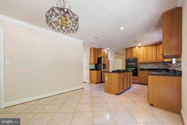 103 CROSS FOXES DR, Fort Washington, MD 20744