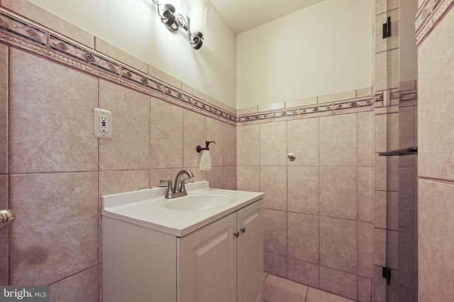 103 CROSS FOXES DR, Fort Washington, MD 20744