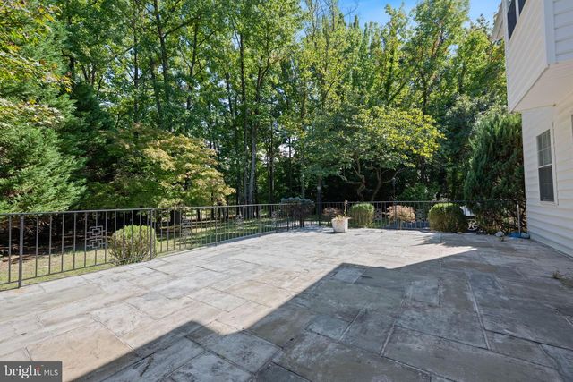 103 CROSS FOXES DR, Fort Washington, MD 20744