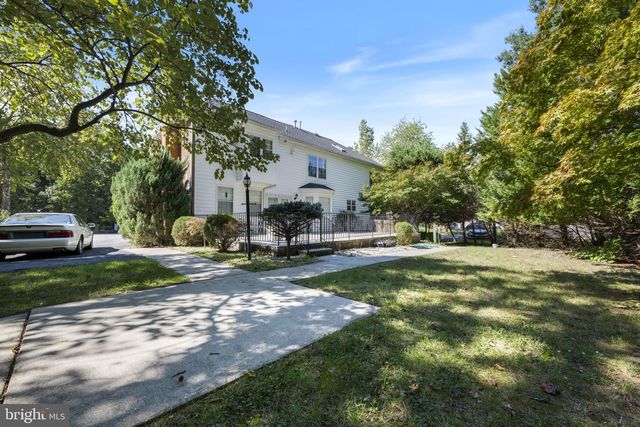 103 CROSS FOXES DR, Fort Washington, MD 20744