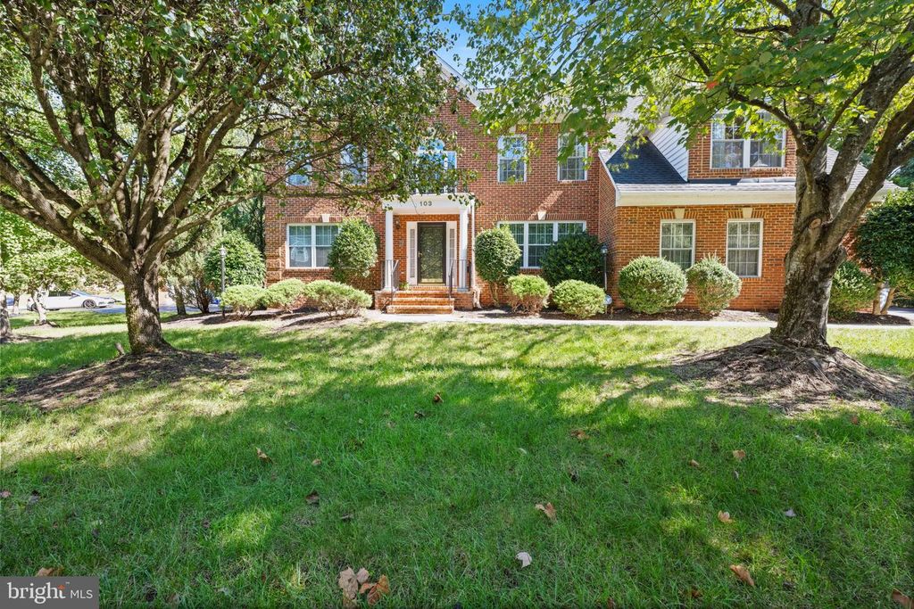 103 CROSS FOXES DR, Fort Washington, MD 20744