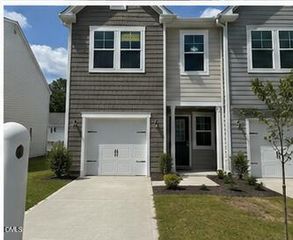 243 Paramount Drive, Smithfield, NC 27577