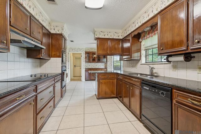 7545 Cardiff Ave, Baton Rouge, LA 70808