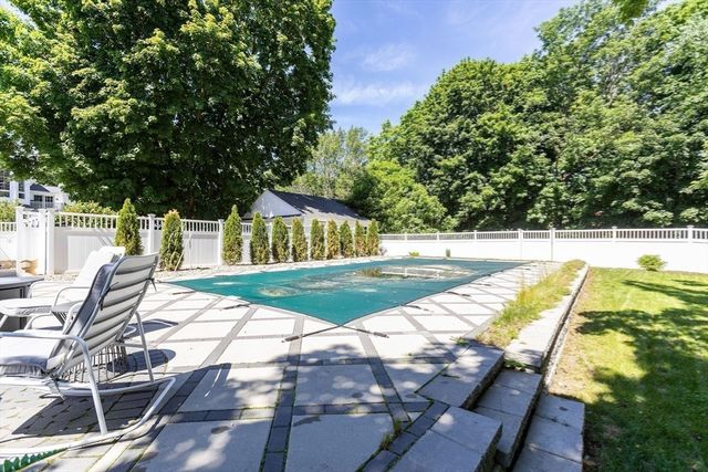 30 Central Street, West Boylston, MA 01583