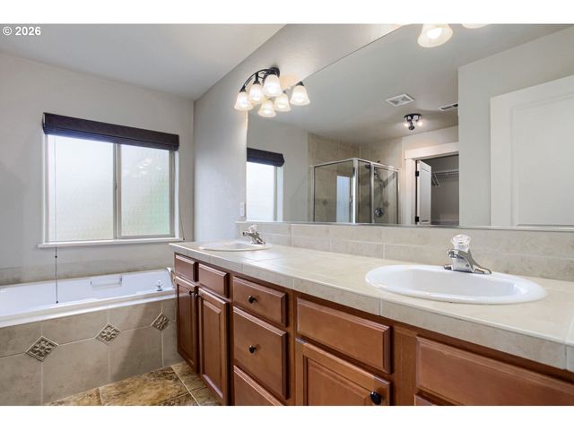3550 Nw 2ND Ave, Hillsboro, OR 97124