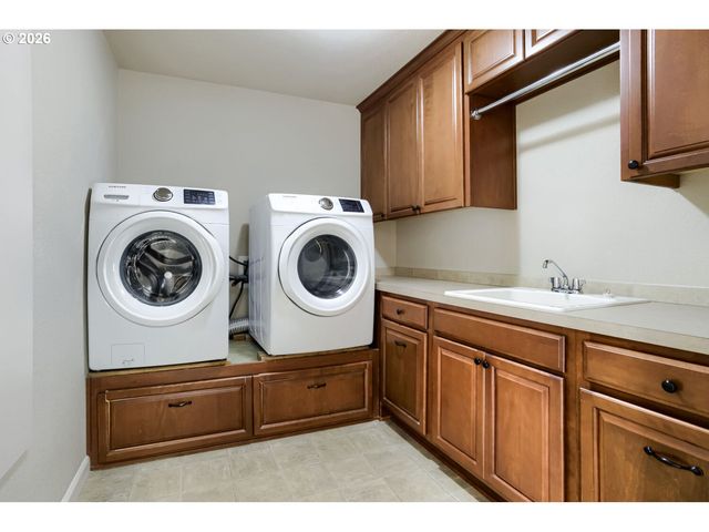 3550 Nw 2ND Ave, Hillsboro, OR 97124