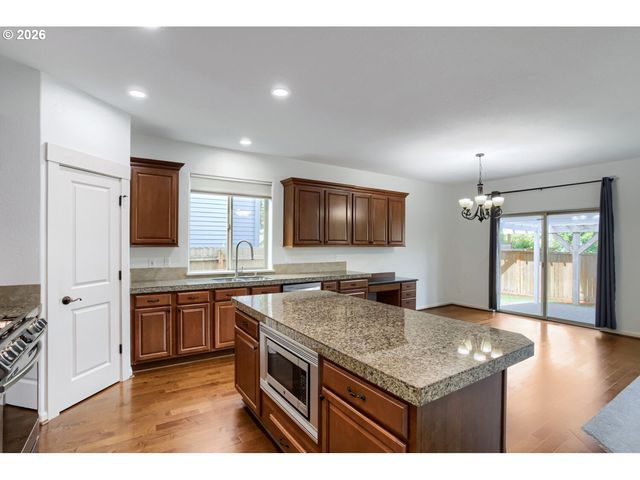 3550 Nw 2ND Ave, Hillsboro, OR 97124