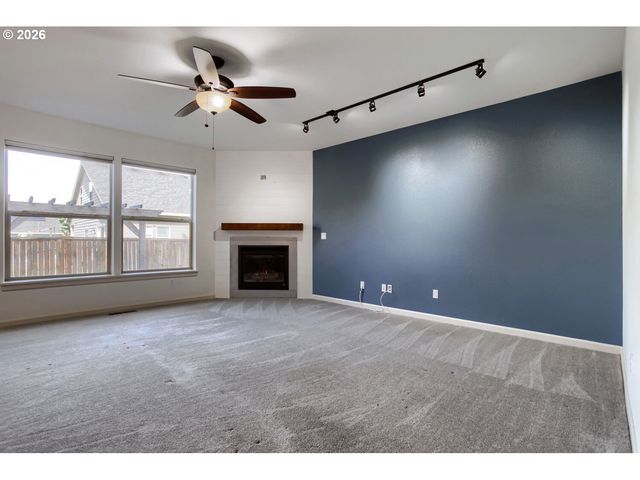 3550 Nw 2ND Ave, Hillsboro, OR 97124