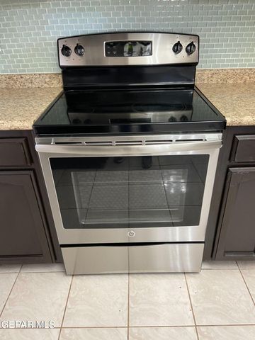 6721 EL PARQUE Drive, El Paso, TX 79912