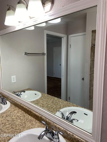 6721 EL PARQUE Drive, El Paso, TX 79912