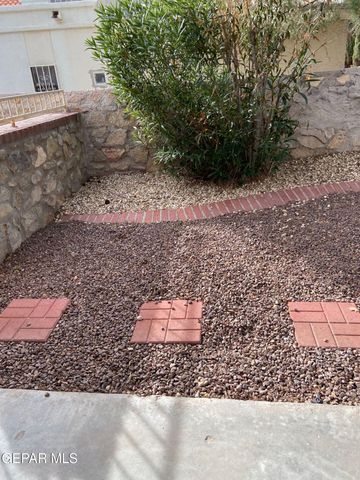 6721 EL PARQUE Drive, El Paso, TX 79912