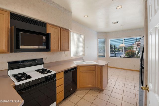 1502 E Painted Colt Loop, Tucson, AZ 85719