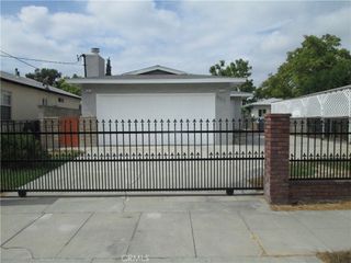 852 N Davidson Avenue, San Bernardino, CA 92411