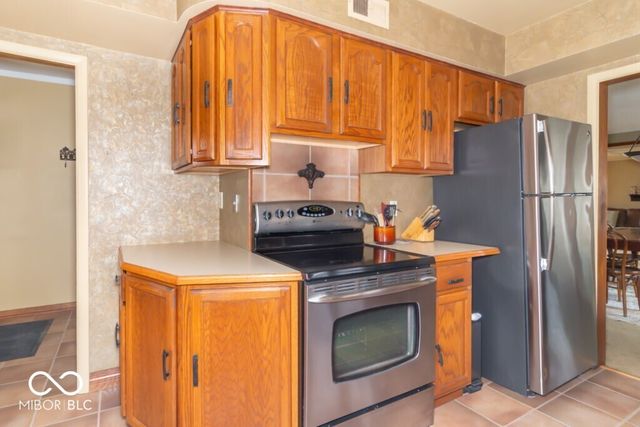 520 Hawthorn Road, New Castle, IN 47362