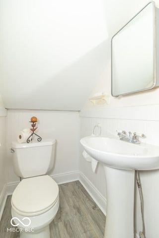 520 Hawthorn Road, New Castle, IN 47362