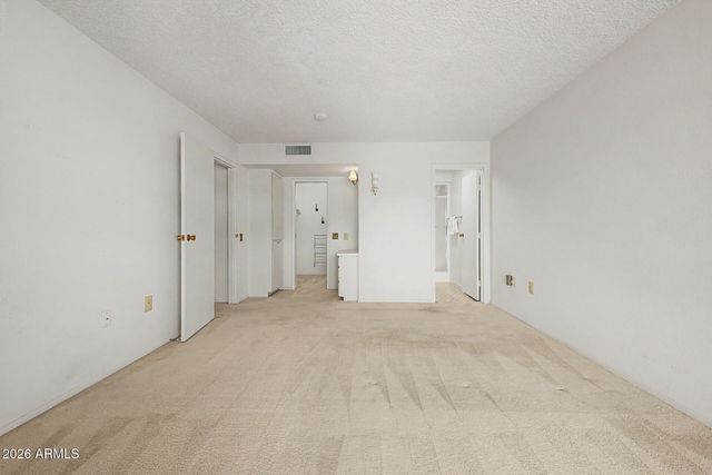 10416 W HUTTON Drive, Sun City, AZ 85351