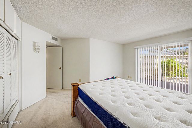 10416 W HUTTON Drive, Sun City, AZ 85351