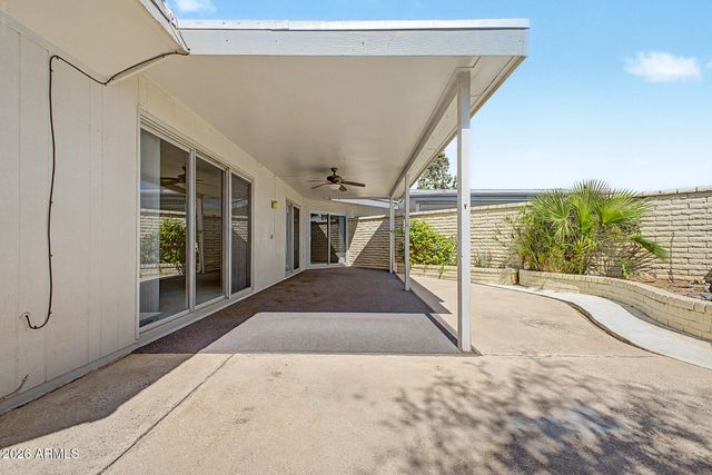 10416 W HUTTON Drive, Sun City, AZ 85351