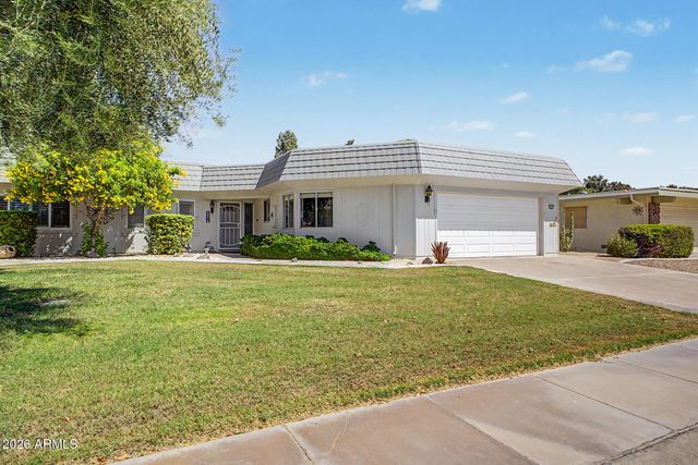 10416 W HUTTON Drive, Sun City, AZ 85351