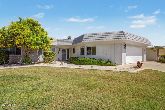 10416 W HUTTON Drive, Sun City, AZ 85351